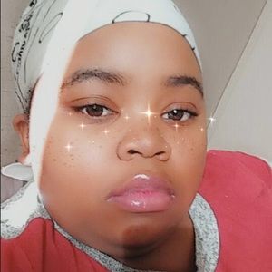 Meet your Posher, Najada